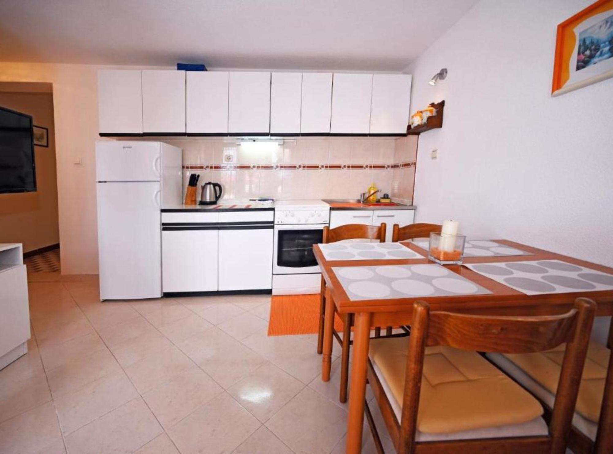 Apartments Mihovilovic - 50 M From Beach Slatine Exteriör bild