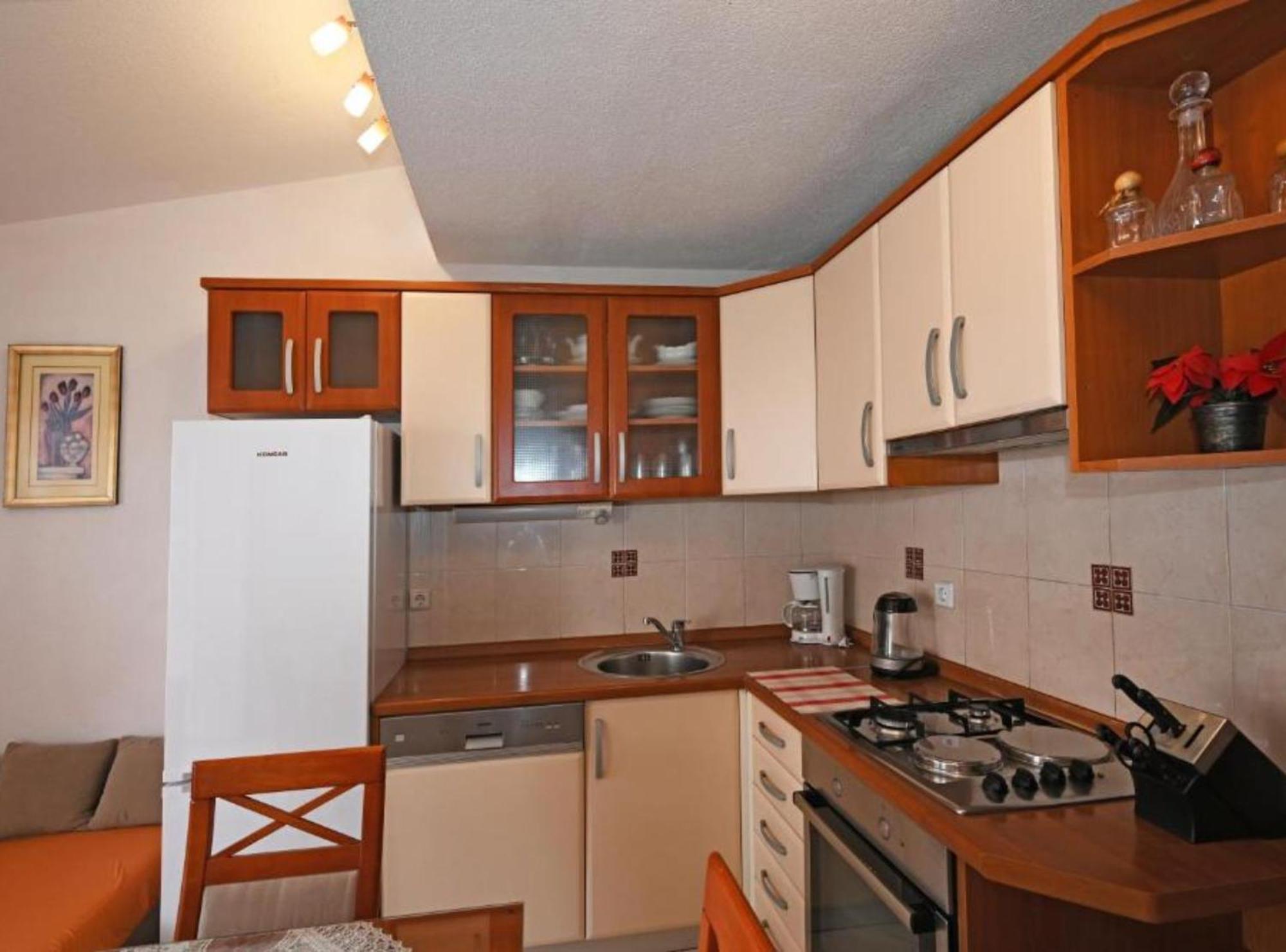 Apartments Mihovilovic - 50 M From Beach Slatine Exteriör bild