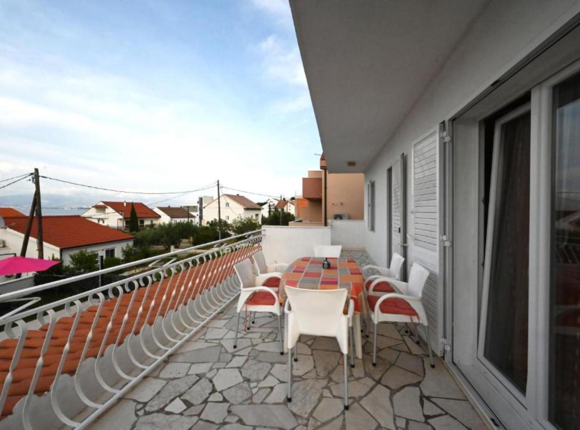 Apartments Mihovilovic - 50 M From Beach Slatine Exteriör bild
