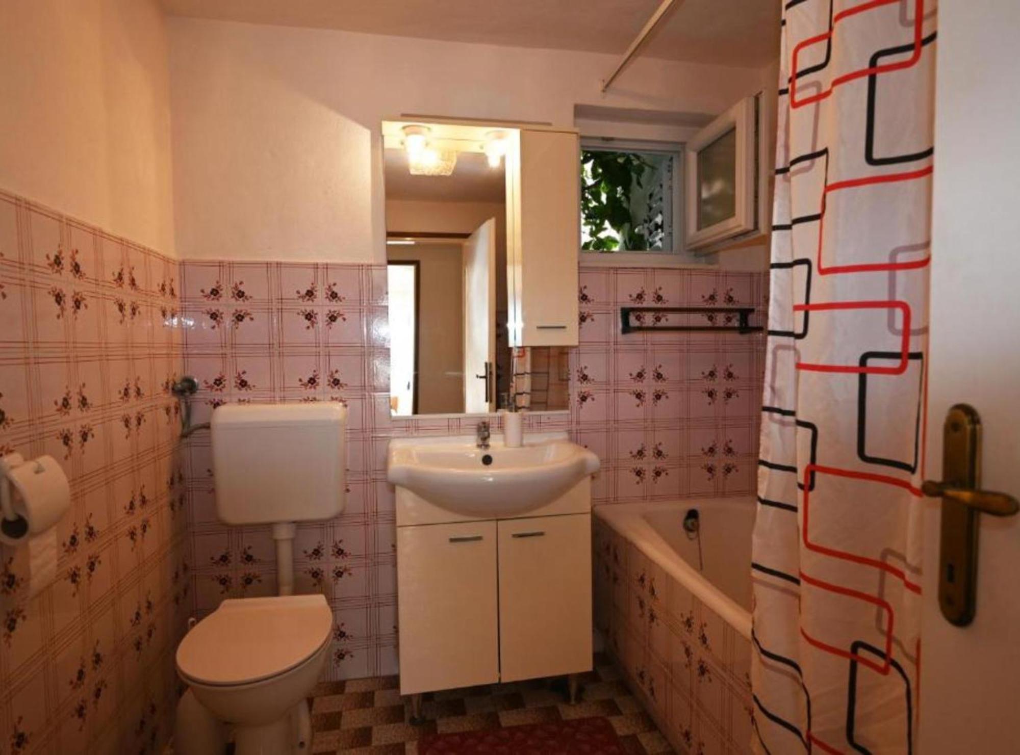Apartments Mihovilovic - 50 M From Beach Slatine Exteriör bild