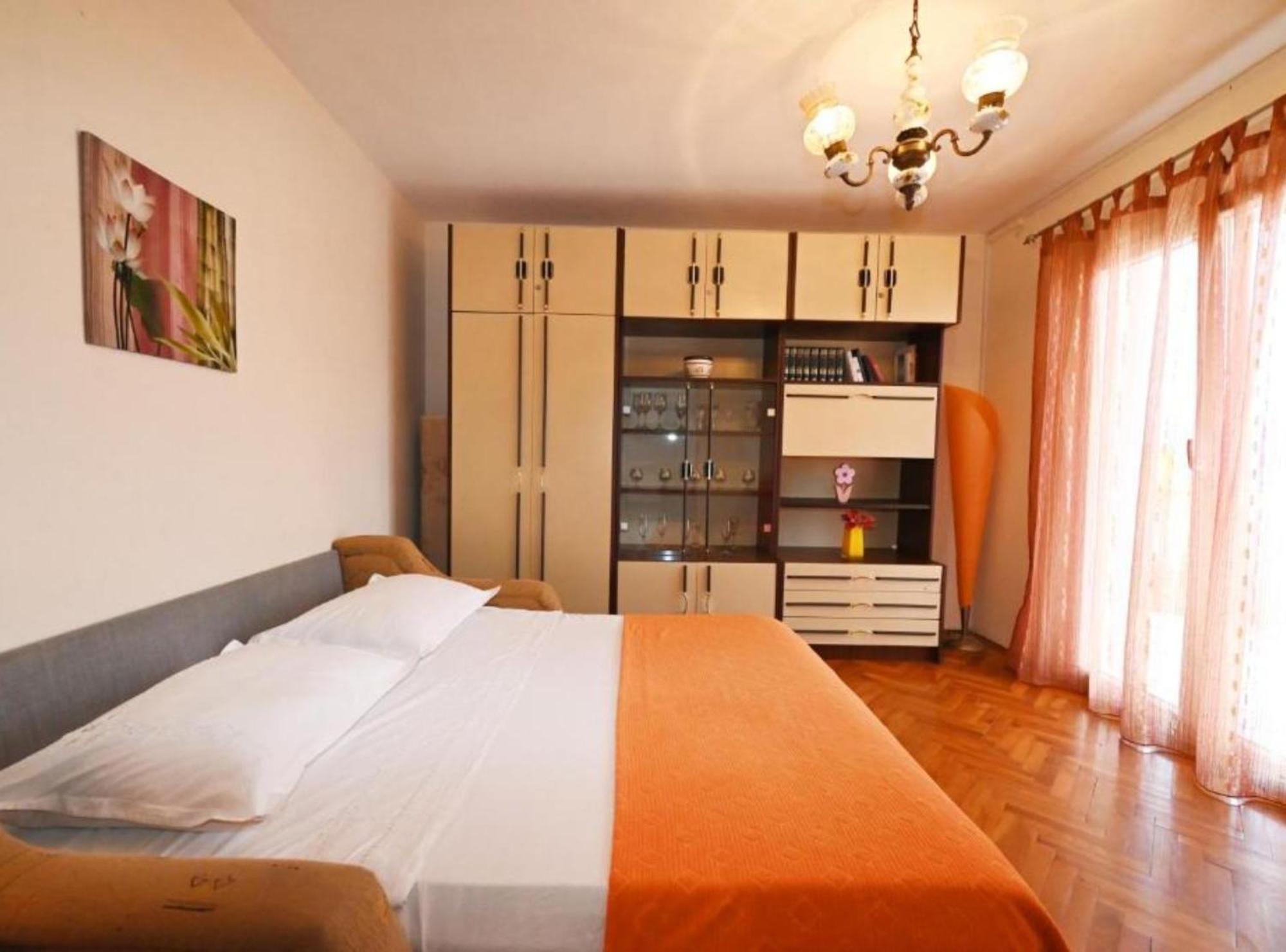Apartments Mihovilovic - 50 M From Beach Slatine Exteriör bild