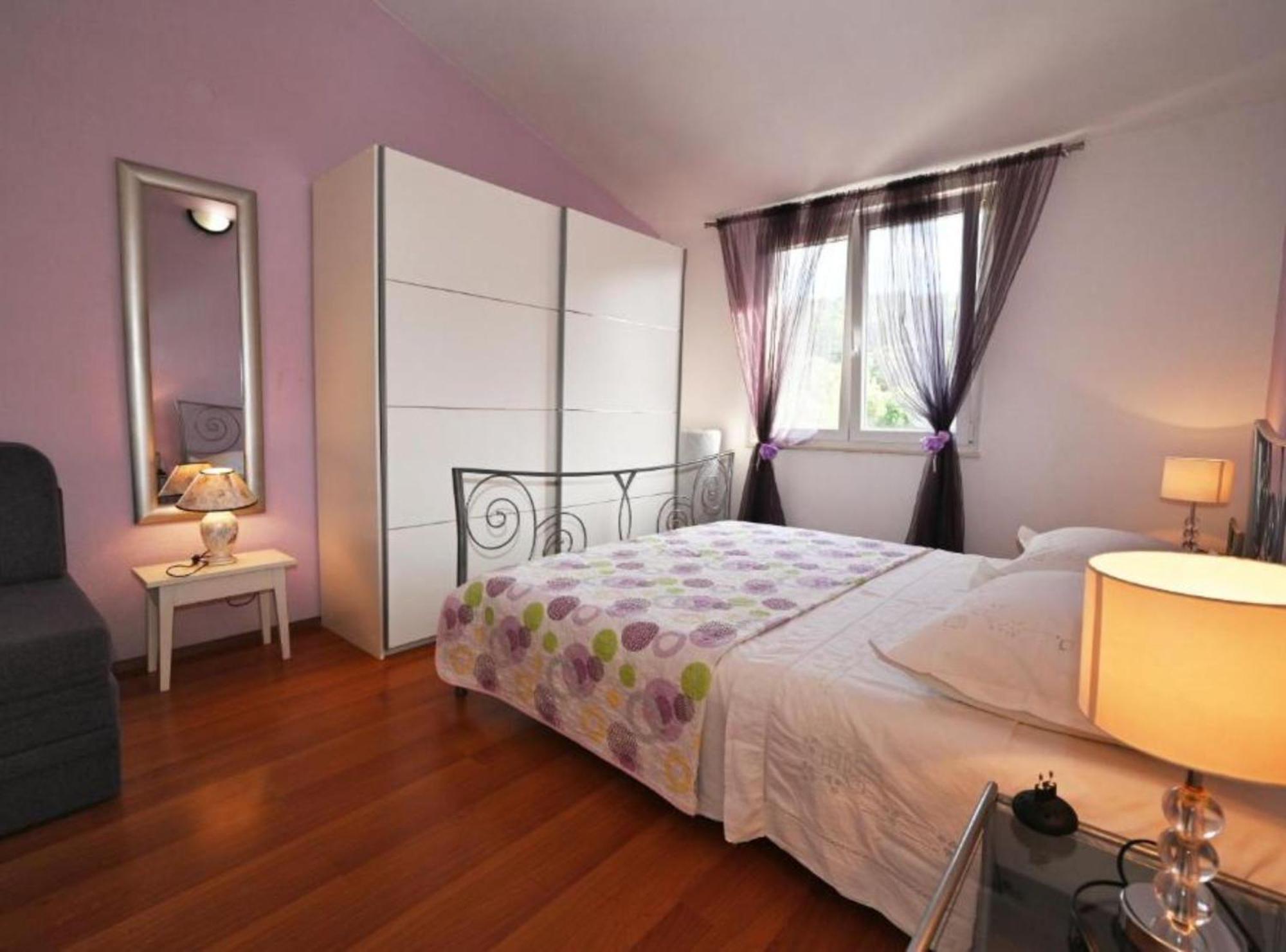 Apartments Mihovilovic - 50 M From Beach Slatine Rum bild